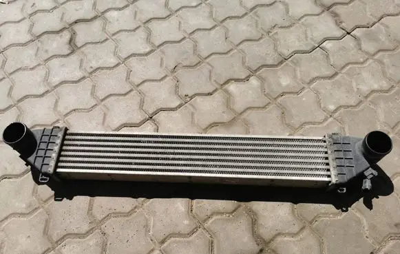 Volvo V50 Intercooler radiator 30741631 419690 H3123000