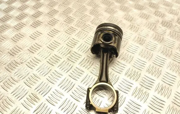 Audi A3 S3 8P Piston with connecting rod 81L115