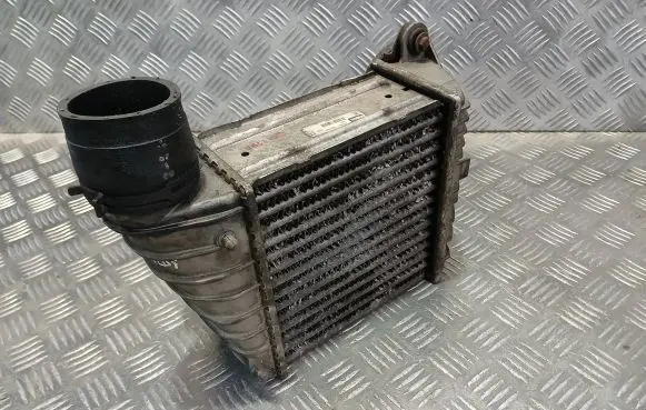 Volkswagen Golf IV Intercooler air channel guide 1J0145805 862319R IA1068