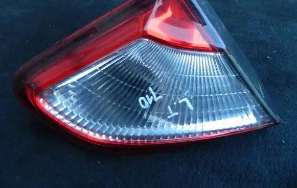 Nissan Qashqai Tailgate rear/tail lights B26555BR01A