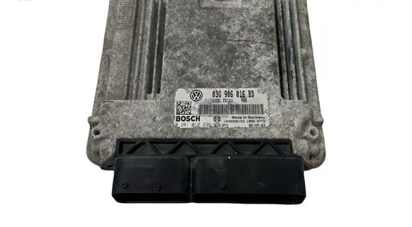 Skoda Octavia Mk2 (1Z) Engine control unit/module 03G906016BD 1039S08153 0281012236