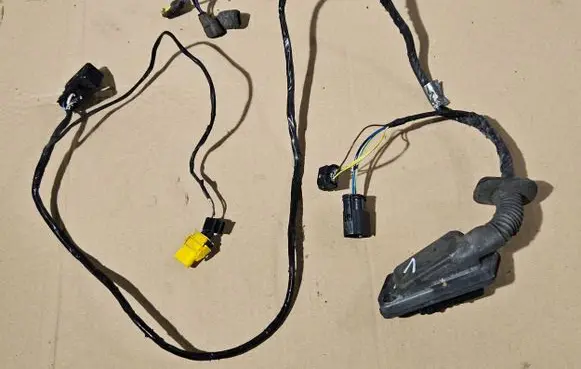 BMW Z3 E36 Front door wiring loom 8407975 6476
