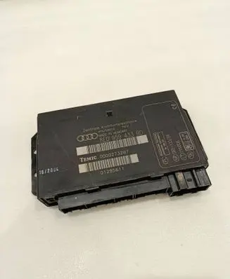 Audi A4 S4 B6 8E 8H Comfort/convenience module 8E0959433BD 01285611 00002732B7