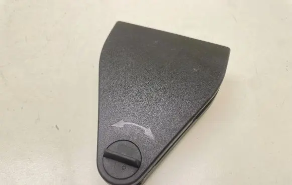 Audi A4 S4 B7 8E 8H Hazard Warning Triangle Mounting Bracket 8E5860285