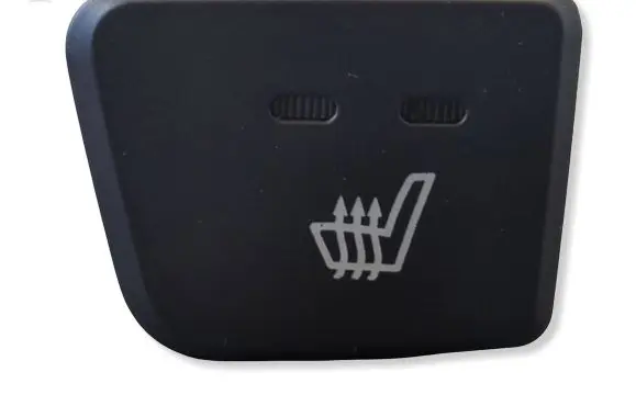 Hyundai i30 Seat heating switch 80521 933302L000WK