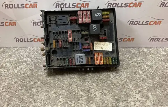 Volkswagen Golf V Fuse box set 1K0937124H 30292 015345121