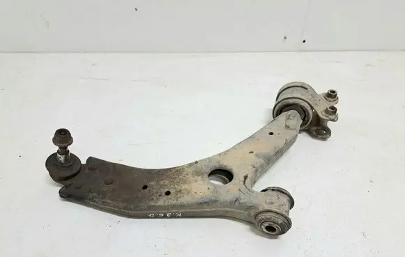 Volvo V50 Front lower control arm/wishbone 