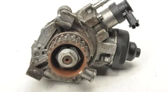 Nissan NV200 Fuel injection high pressure pump 0445010704