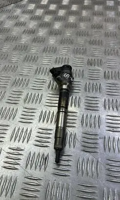 Skoda Superb B8 (3V) Fuel injector 04L130277AC