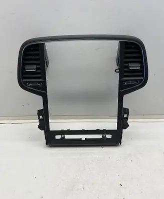 Renault Megane IV Radio/GPS head unit trim 1674229X 687501810R