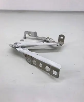 Engine bonnet/hood hinges