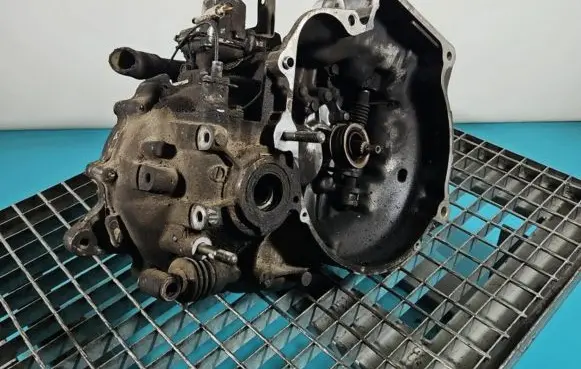 Suzuki Swift Cultus Manual 5 speed gearbox X489352 IMPRK1365214