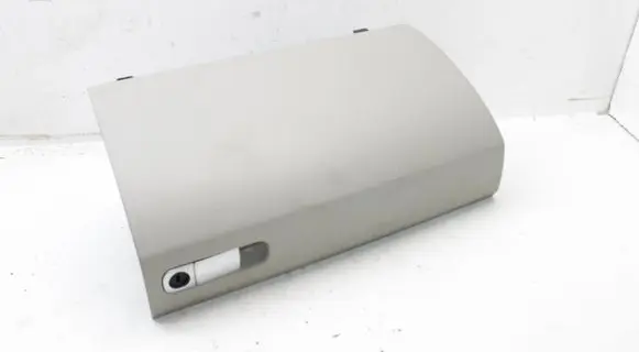 Mazda CX-7 Glove box E22164030