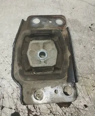Ford Mondeo MK IV Gearbox mount 30680699
