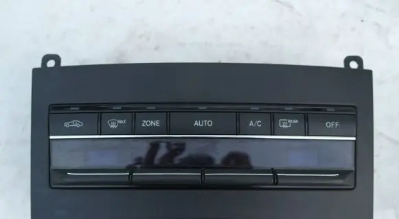 Mercedes-Benz E W212 Climate control unit A2128300285 5HB00935590