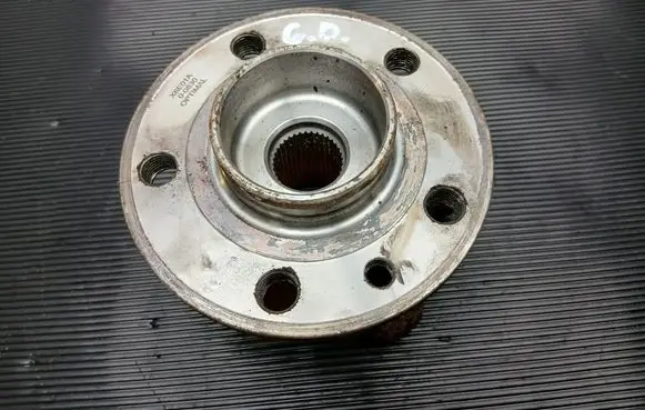 Volvo V60 Rear wheel bearing hub X6E01A