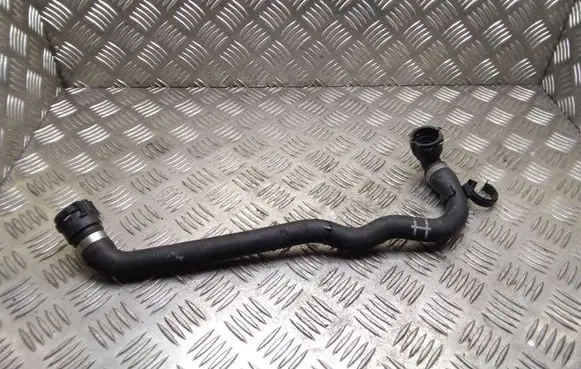 BMW 1 E81 E87 Engine coolant pipe/hose 17127796871 1437865