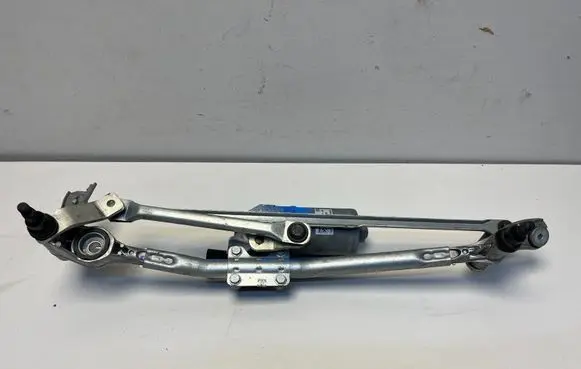 BMW M3 e92 Front wiper linkage and motor 7161710