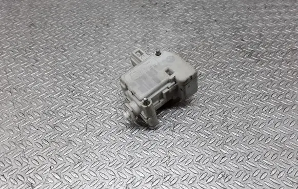 Volkswagen Lupo Central locking motor 3B0959781B