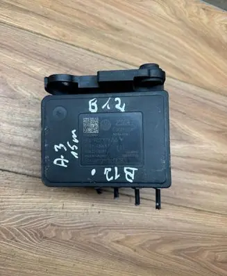 Volkswagen Golf VII ABS Pump 5Q0907379AA 28515402083 10062236391
