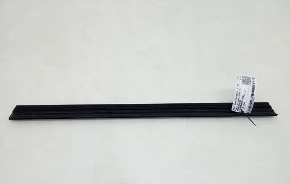 Mercedes-Benz C W204 Front door trim bar A2047250165