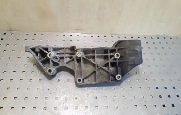 Volkswagen Transporter - Caravelle T5 Generator/alternator bracket R045903143C