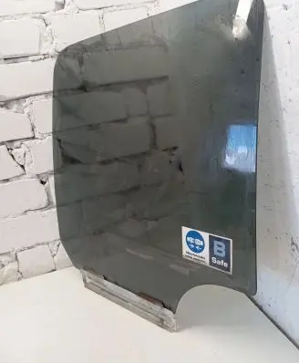 Ford Ranger Rear windscreen/windshield window 43R000042