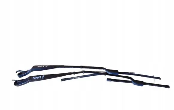 Peugeot 3008 II Front wiper blade arm