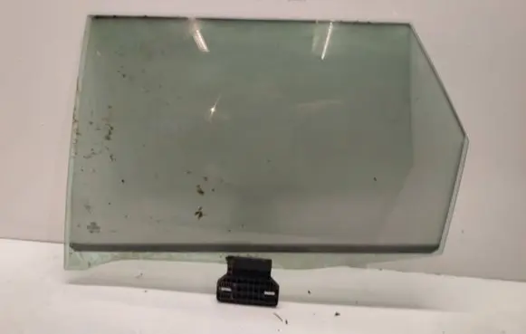 Audi A4 S4 B7 8E 8H Rear door window glass 43R00081 DOT90AS2M30A A011404