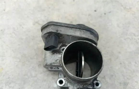 Chevrolet Epica Throttle body valve 96440414