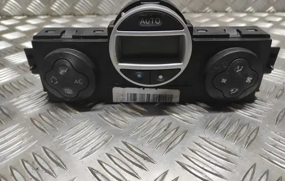 Renault Megane II Climate control unit 8200413906