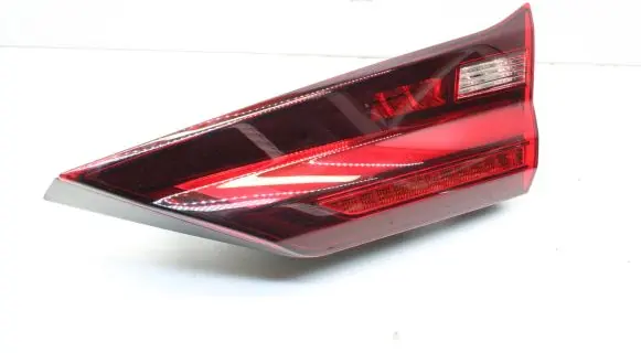BMW 1 F40 Tailgate rear/tail lights 7450652