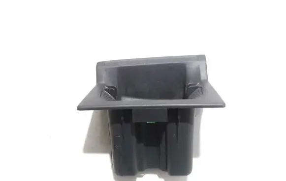 Car ashtray