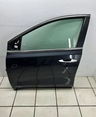 KIA Sportage Front door
