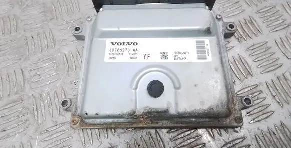Volvo V70 Engine control unit/module 30788273