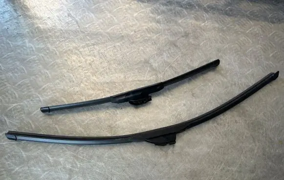 Renault Kadjar Windshield/front glass wiper blade 