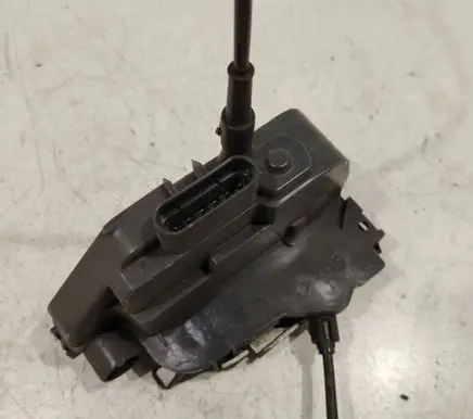 Renault Megane II Front door lock