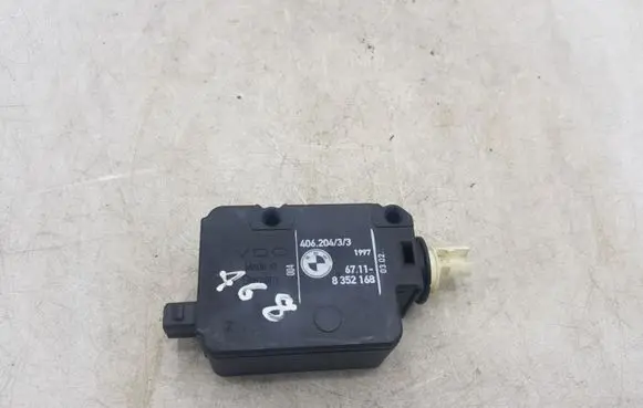 BMW 5 E39 Fuel tank cap lock 67118352168 8352168 40620433