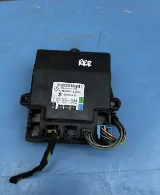 Mercedes-Benz B W245 Door control unit/module A1698207226