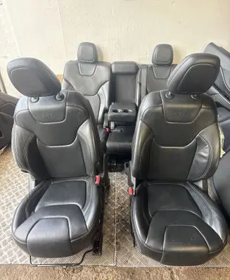 Seat set