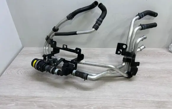 Porsche Cayenne (92A) Engine coolant pipe/hose 7P0819926C 7P0819927B 7P0819929B