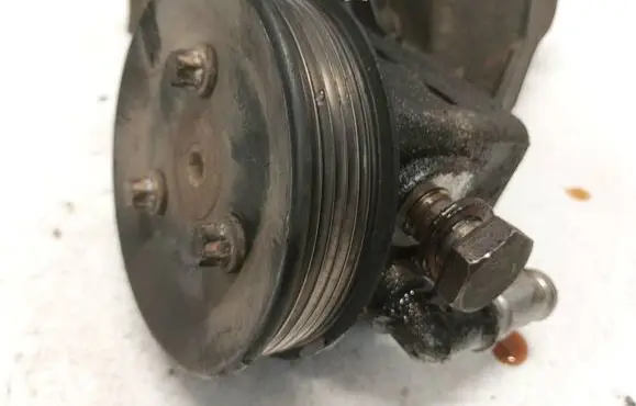 Opel Frontera B Power steering pump 24415359 7612955115