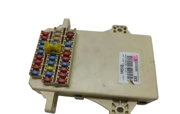 Hyundai i30 Fuse module 919502H500 919501H510 1008118010