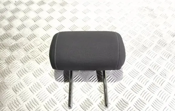 Volkswagen PASSAT B8 Rear seat headrest 