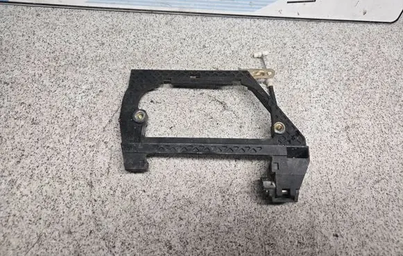 BMW 7 E38 Rear door exterior handle/bracket 51228245346