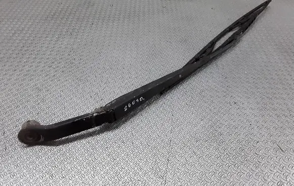 Mitsubishi Pajero Windshield/front glass wiper blade 