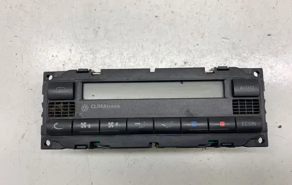 Volkswagen PASSAT B5.5 Climate control unit 3B1907044H