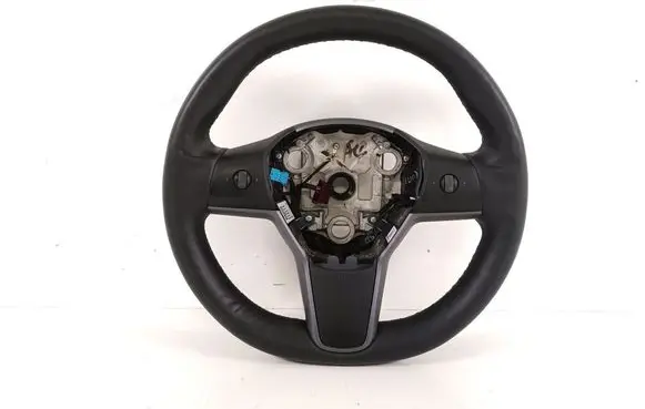 Tesla Model Y Steering wheel 
