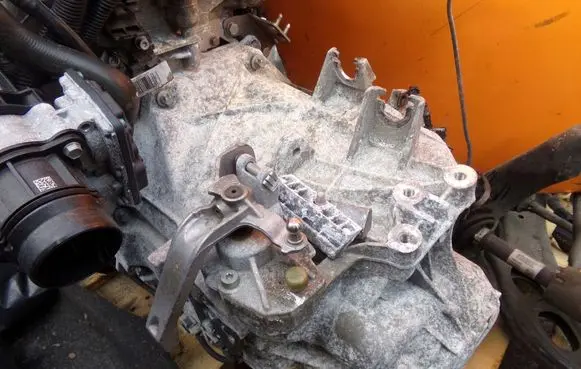 BMW 2 F45 Manual 6 speed gearbox 8671637 BIEGOW
