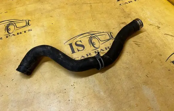 Ford Escape III Engine coolant pipe/hose 
